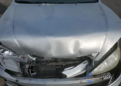 2006 Toyota Camry Le z USA, uszkodzony, nr VIN JTDBF30K660167482